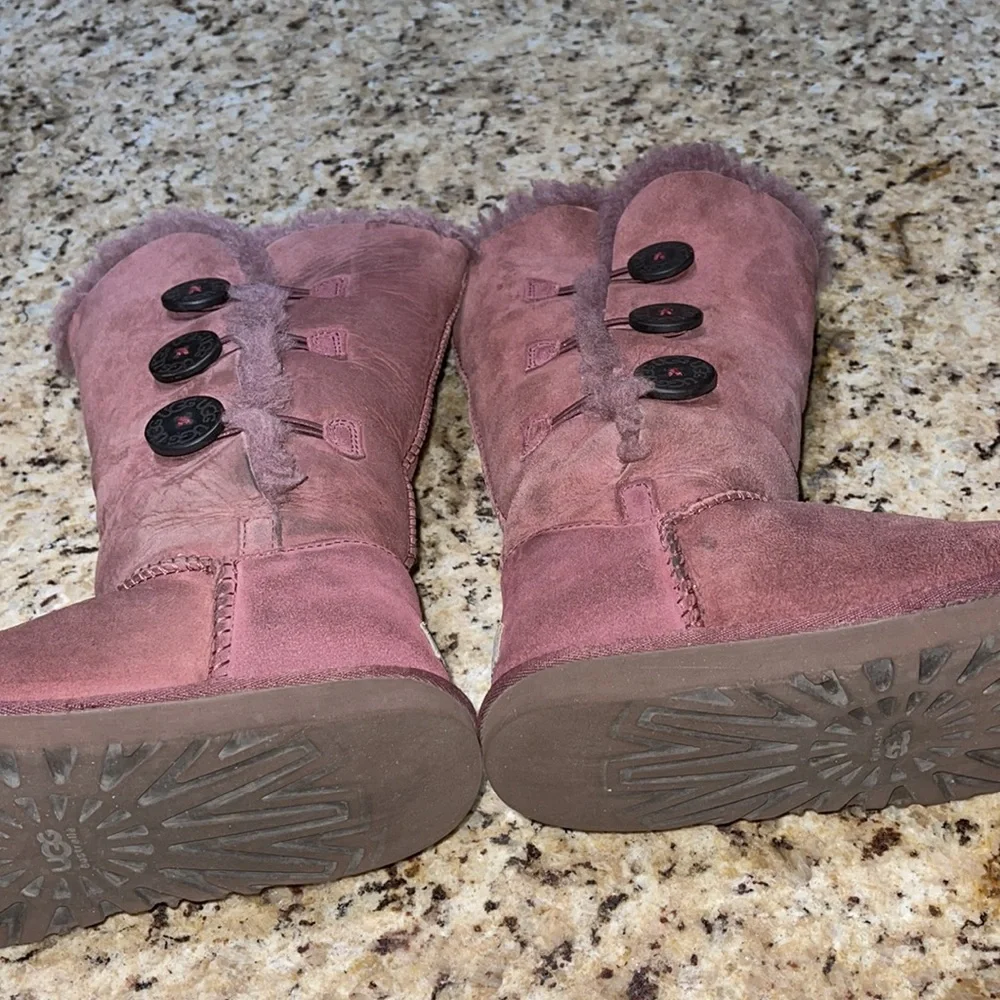 UGG Bailey Button Triplet - Picture 4 of 10